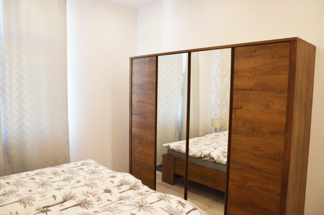 Apartments Budin Adri & Robi Rijeka City Center Bagian luar foto