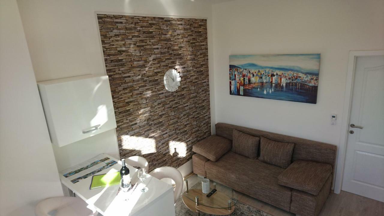 Apartments Budin Adri & Robi Rijeka City Center Bagian luar foto